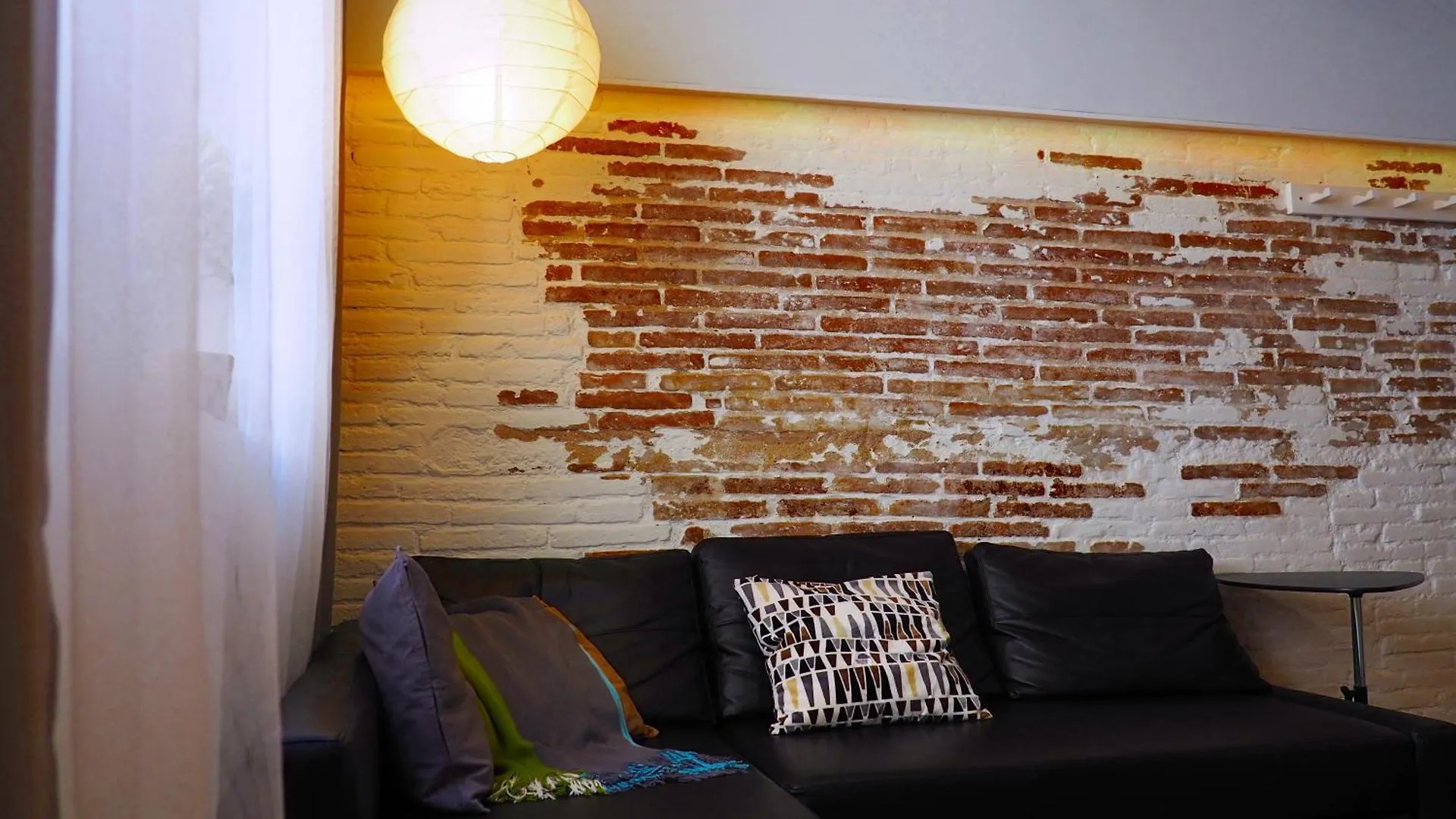 Cozy Apartment In Sants Barcelona